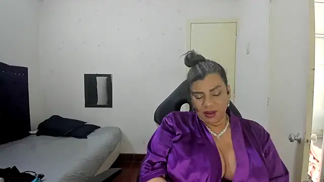 vikyadams online show from 14, 10, 2025