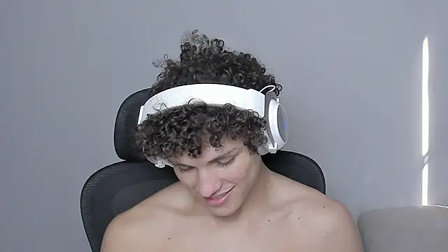 laurent nova online show from 22, 10, 2025