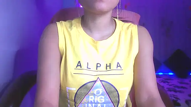 Snapshot of Queenhimanshi chatting on 4, 3, 2025 Queenhimanshi online show from 4, 3, 2025