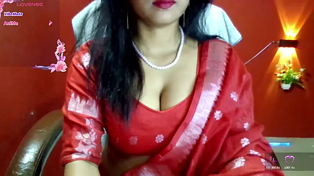Snapshot of Queenhimanshi chatting on 22, 9, 2025 Queenhimanshi online show from 22, 9, 2025