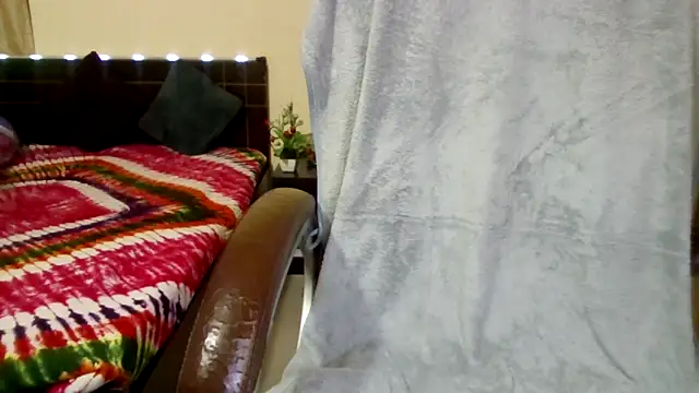 Queenhimanshi online show from 5, 2, 2026