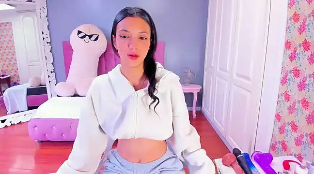 Iris Stone  online show from 17, 1, 2025