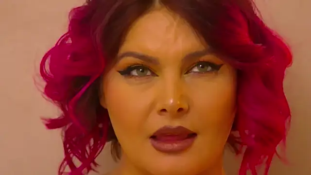 Snapshot of RissaRheys chatting on 14, 12, 2024 RissaRheys online show from 14, 12, 2024