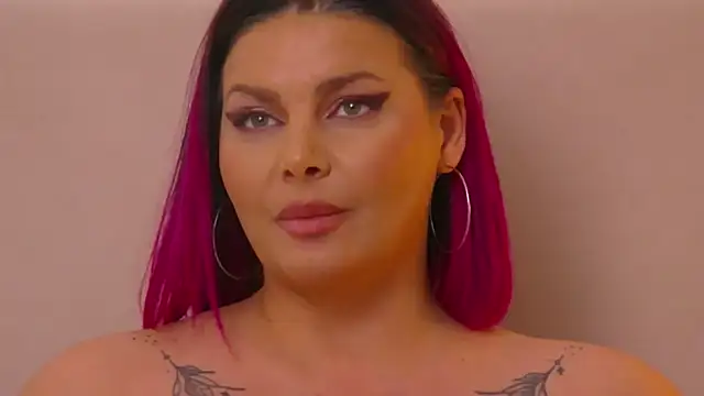 Snapshot of RissaRheys chatting on 14, 2, 2025 RissaRheys online show from 14, 2, 2025