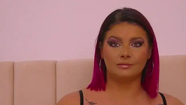 Snapshot of RissaRheys chatting on 28, 2, 2025 RissaRheys online show from 28, 2, 2025