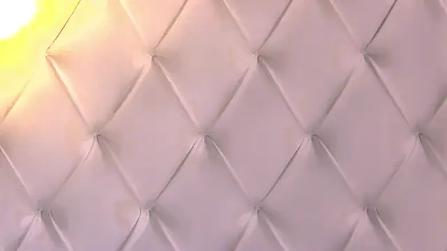 Snapshot of RissaRheys chatting on 26, 11, 2025 RissaRheys online show from 26, 11, 2025