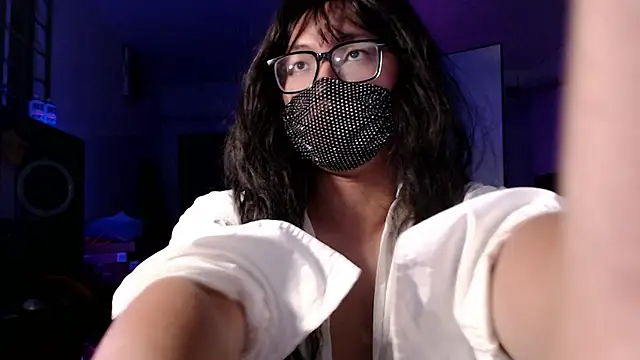 Snapshot of Erin_Song chatting on 24, 10, 2025 Erin Song online show from 24, 10, 2025