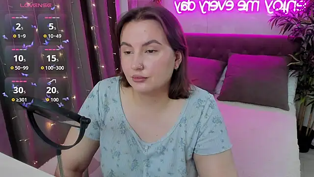 FeralPeach online show from 9, 10, 2025