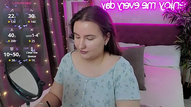 FeralPeach online show from 19, 10, 2025