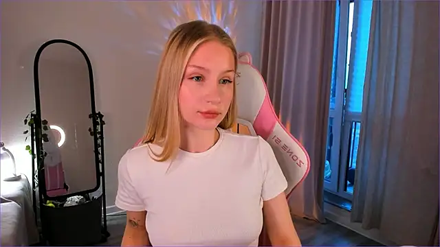 Snapshot of Eva_Davi chatting on 9, 3, 2026 Eva Davi online show from 9, 3, 2026