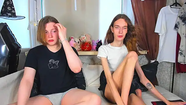 Snapshot of Calvin_and_Kevin chatting on 18, 10, 2025 Calvin and Kevin online show from 18, 10, 2025