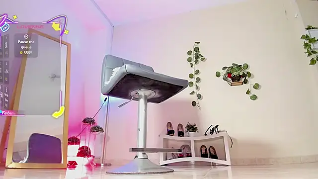 thais dreams online show from 14, 10, 2025