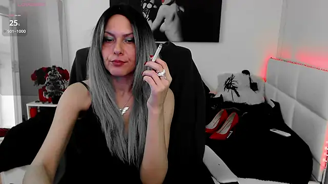 EvelynQueenn online show from 17, 12, 2024