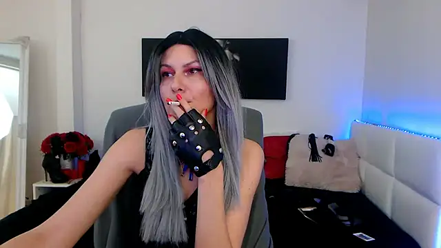 EvelynQueenn online show from 21, 1, 2025