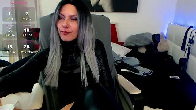 EvelynQueenn online show from 30, 1, 2025