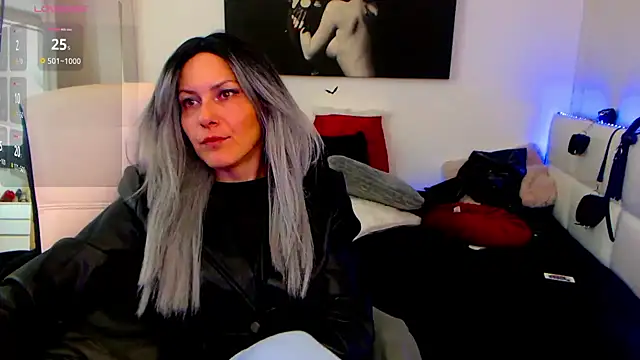 EvelynQueenn online show from 31, 1, 2025