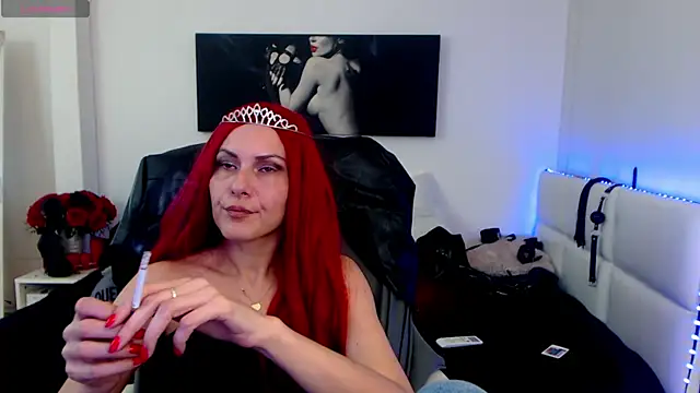 EvelynQueenn online show from 2, 2, 2025