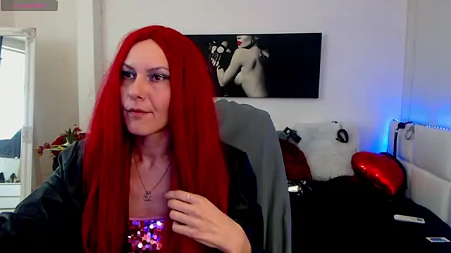 EvelynQueenn online show from 15, 3, 2025