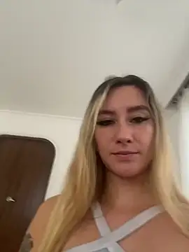 MaryDeniro online show from 15, 2, 2026