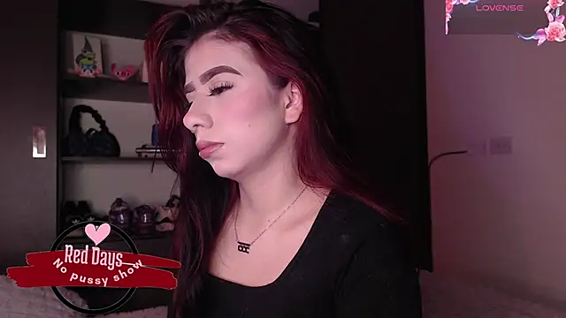 Snapshot of Your_rosalie chatting on 18, 10, 2025 Your rosalie online show from 18, 10, 2025