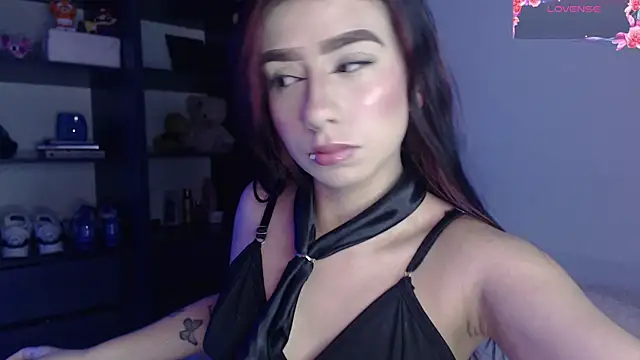 Snapshot of Your_rosalie chatting on 25, 10, 2025 Your rosalie online show from 25, 10, 2025