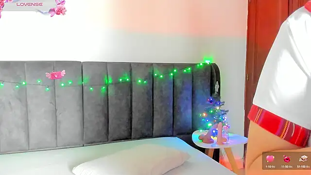 SofiScott  online show from 21, 12, 2024