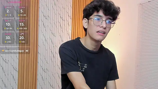 Snapshot of billie_jr chatting on 25, 10, 2025 billie jr online show from 25, 10, 2025