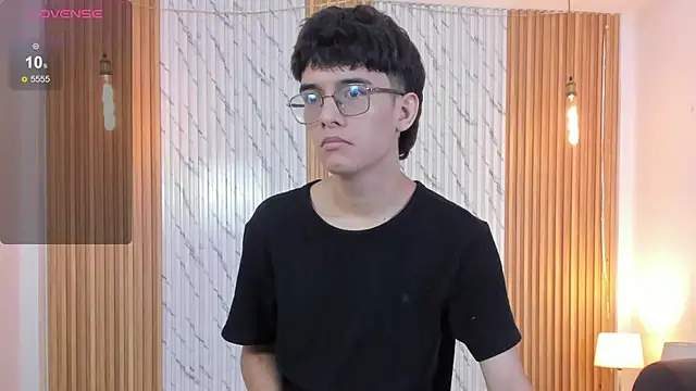 Snapshot of billie_jr chatting on 6, 11, 2025 billie jr online show from 6, 11, 2025