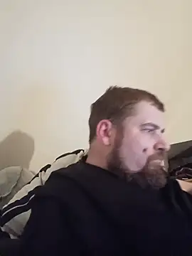 Snapshot of machobear87 chatting on 22, 11, 2025 machobear87 online show from 22, 11, 2025