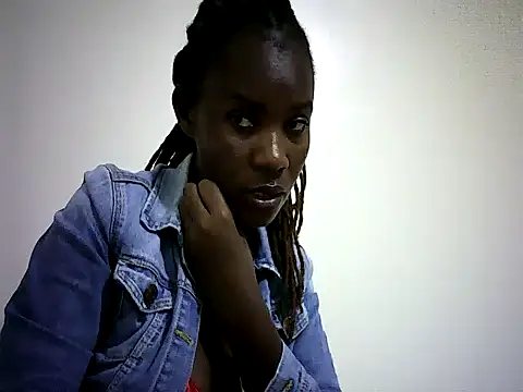 Snapshot of Pierra77 chatting on 14, 10, 2025 Pierra77 online show from 14, 10, 2025