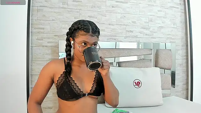 julianna smith  online show from 29, 9, 2025