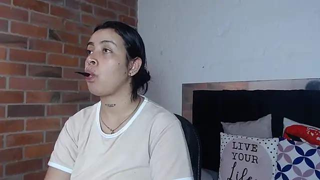 salome  hills1 online show from 25, 11, 2025