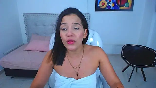 Chiqui milk  online show from 9, 1, 2025