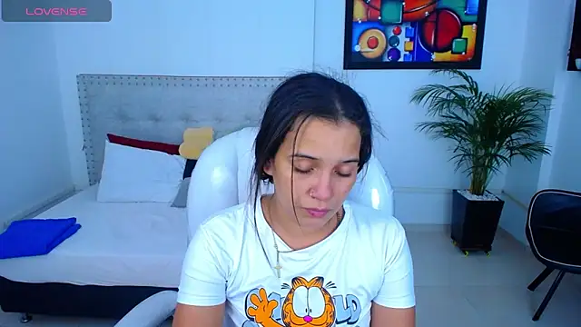 Chiqui milk  online show from 13, 1, 2025
