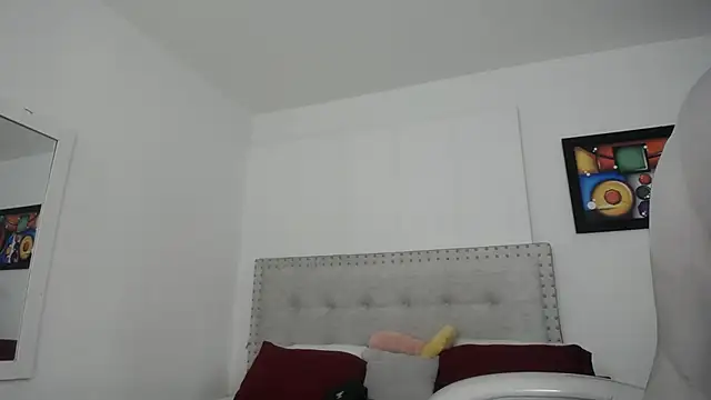 Chiqui milk  online show from 17, 1, 2025