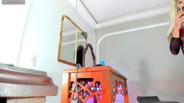 Jimena Grey online show from 19, 10, 2025