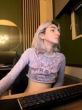 Mia Cheers online show from 20, 11, 2025