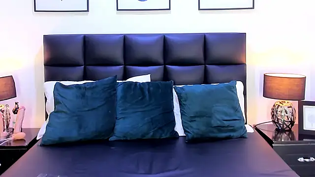 TaraCarson online show from 27, 1, 2025