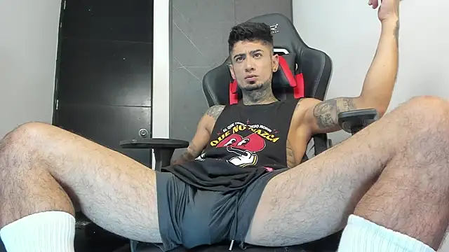 Snapshot of sergiio_mesa27 chatting on 26, 10, 2025 sergiio mesa27 online show from 26, 10, 2025