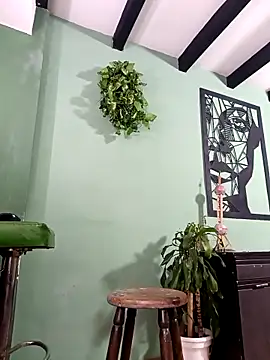 Snapshot of thirstymoonxx chatting on 17, 2, 2026 thirstymoonxx online show from 17, 2, 2026