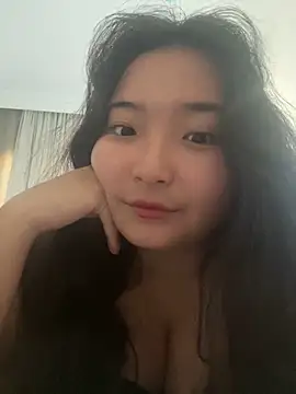 Snapshot of cutie_mio chatting on 22, 12, 2024 cutie mio online show from 22, 12, 2024