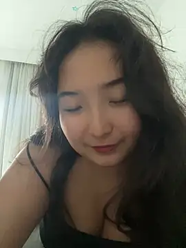 Snapshot of cutie_mio chatting on 5, 2, 2025 cutie mio online show from 5, 2, 2025