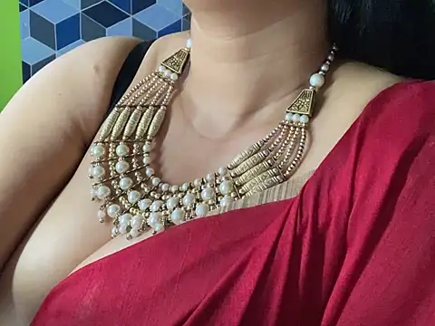 Aishwarya 101  online show from 1, 2, 2025