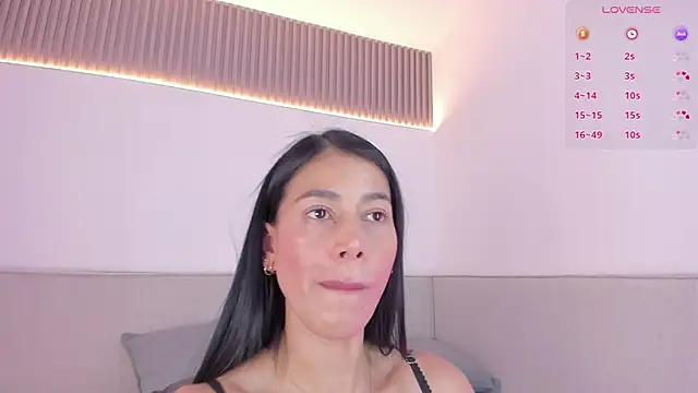 Snapshot of jasminehill_ chatting on 30, 10, 2025 jasminehill online show from 30, 10, 2025