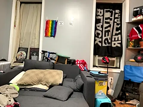 Snapshot of LunaWolfie143 chatting on 17, 12, 2025 LunaWolfie143 online show from 17, 12, 2025