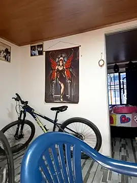 Selket11 online show from 5, 2, 2025