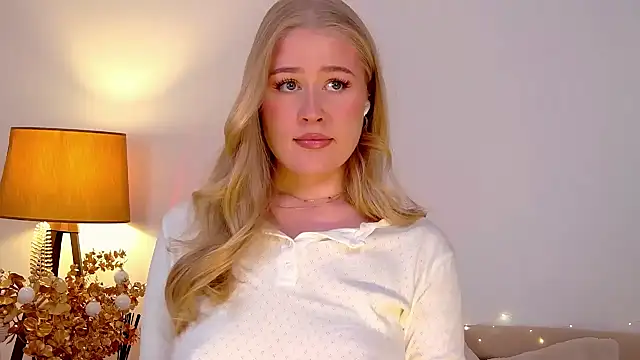 JuliaJaee online show from 14, 1, 2025