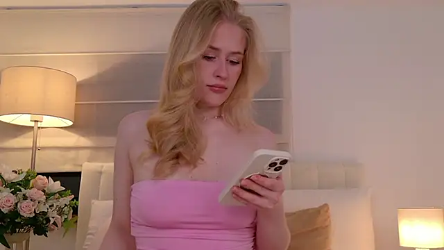 Snapshot of JuliaJaee chatting on 17, 3, 2026 JuliaJaee online show from 17, 3, 2026