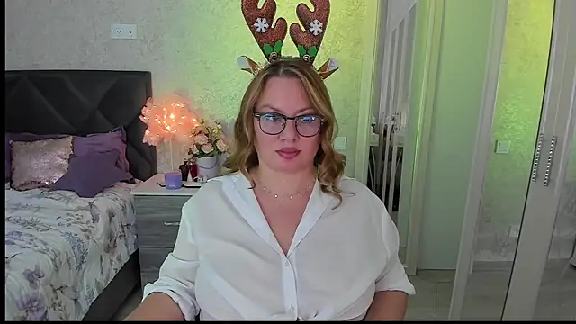 TwinklingStar  online show from 25, 12, 2024