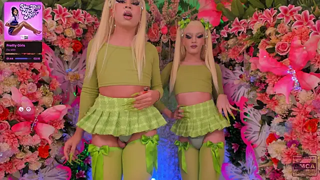 Snapshot of AlisonSharon chatting on 1, 11, 2025 AlisonSharon online show from 1, 11, 2025